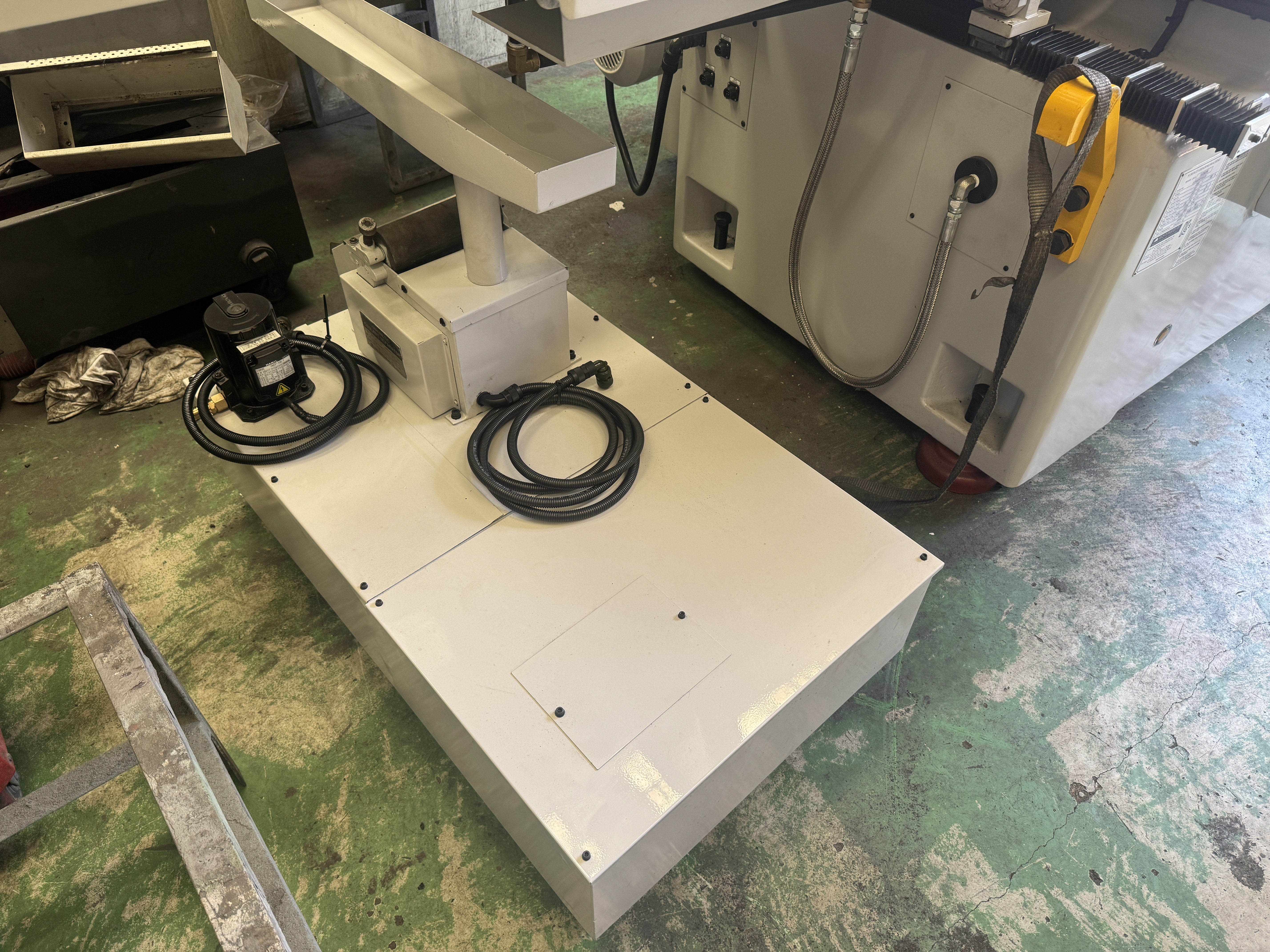 대산 평면연마기 DGS-1050