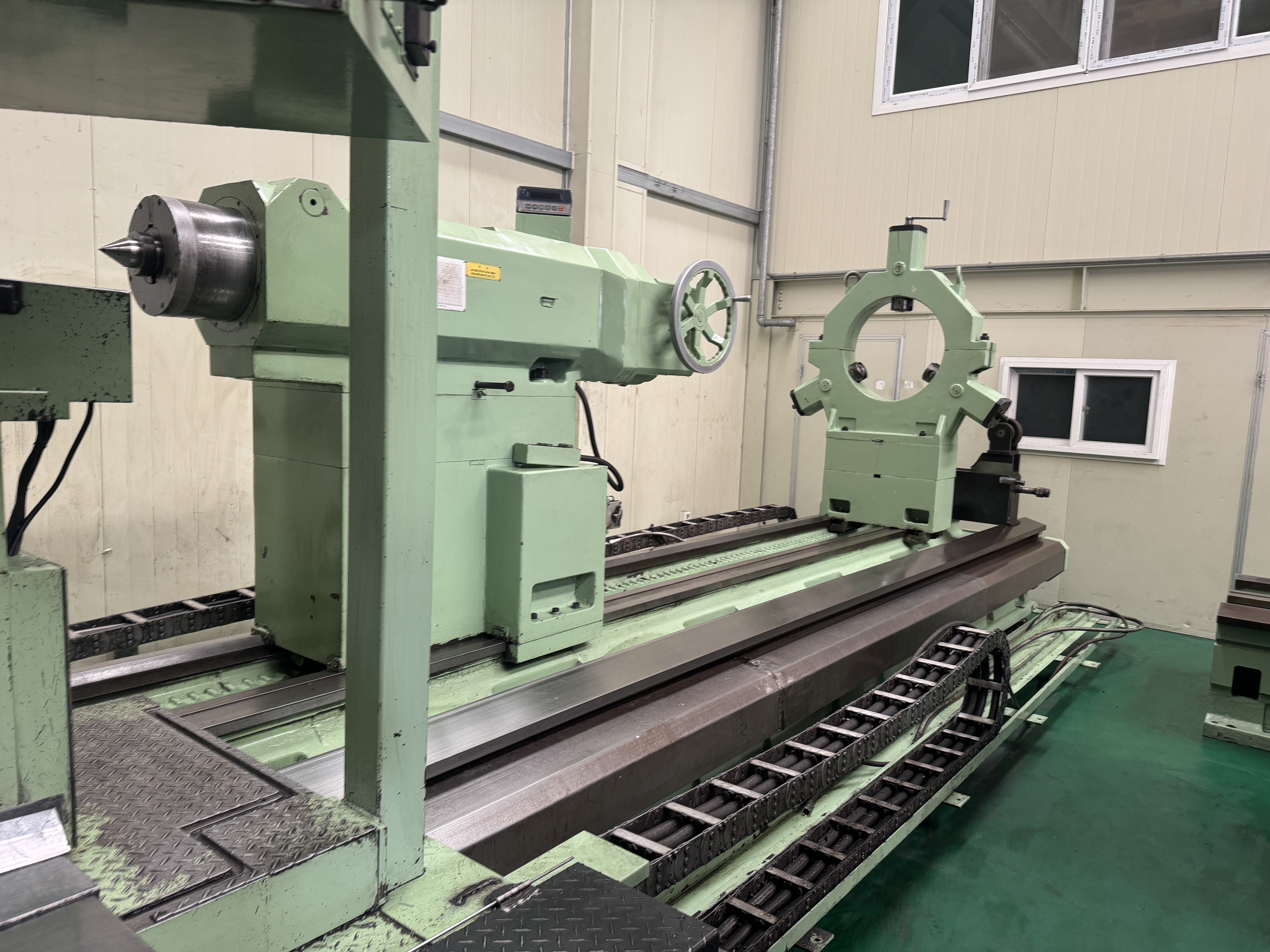 한국공작기계 대형 NC선반 DYNASTURN 1700X8000