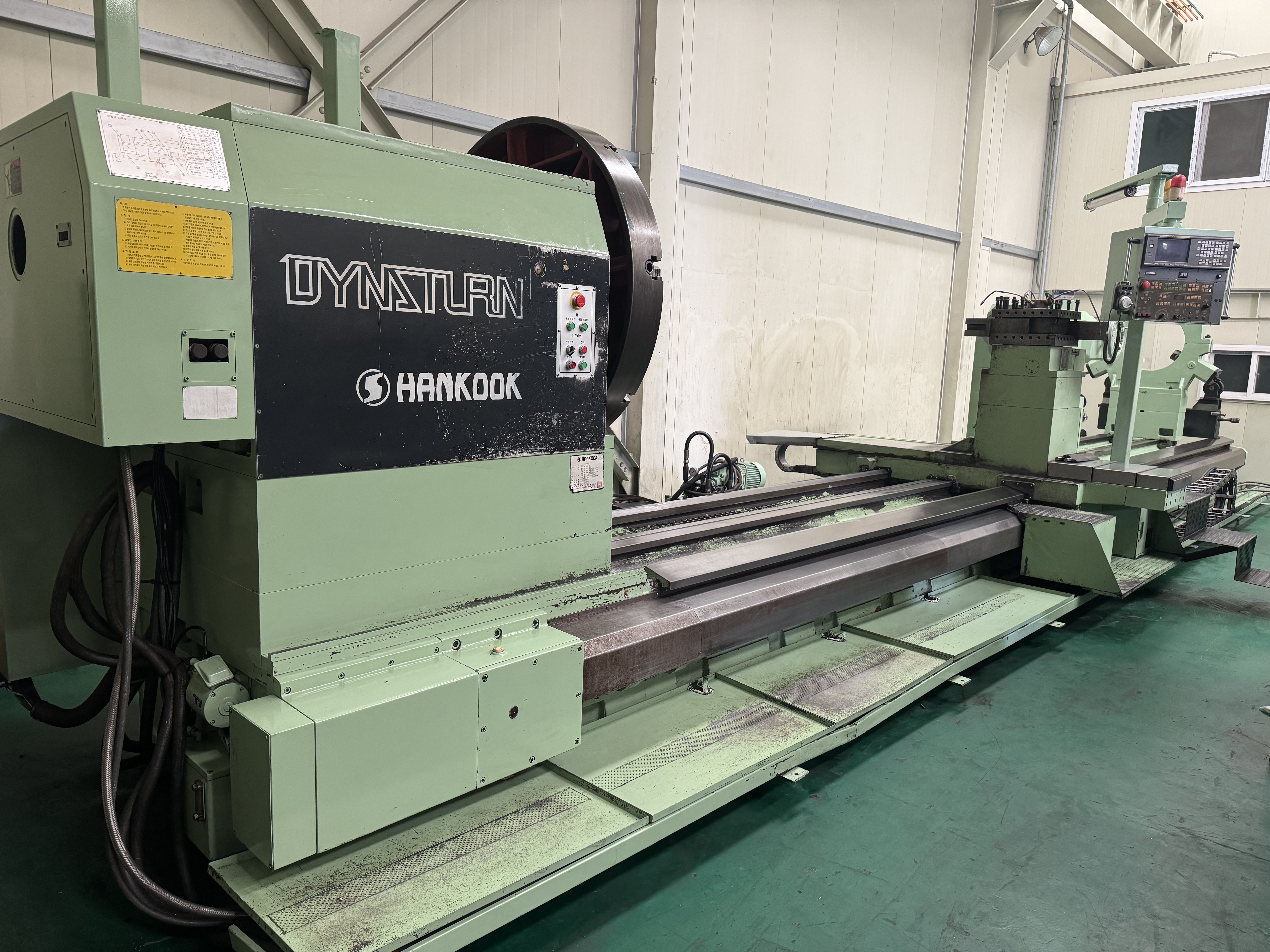 한국공작기계 대형 NC선반 DYNASTURN 1700X8000