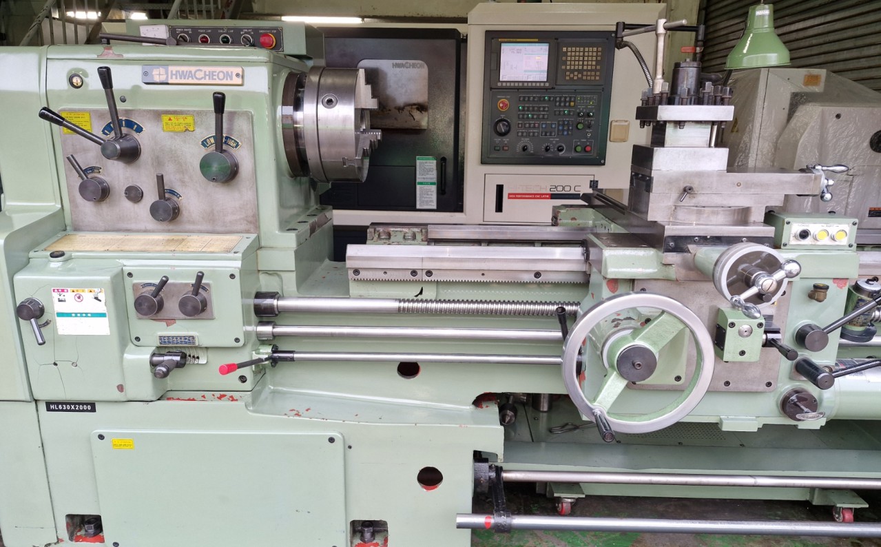 범용선반(630*2000, 2008년, 380V, 방진구, 상태좋음)