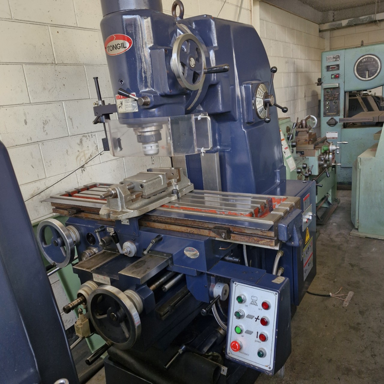 범용밀링 ,멍텅구리밀링(광주남선1997년, 통일1996년, 남성1995년)