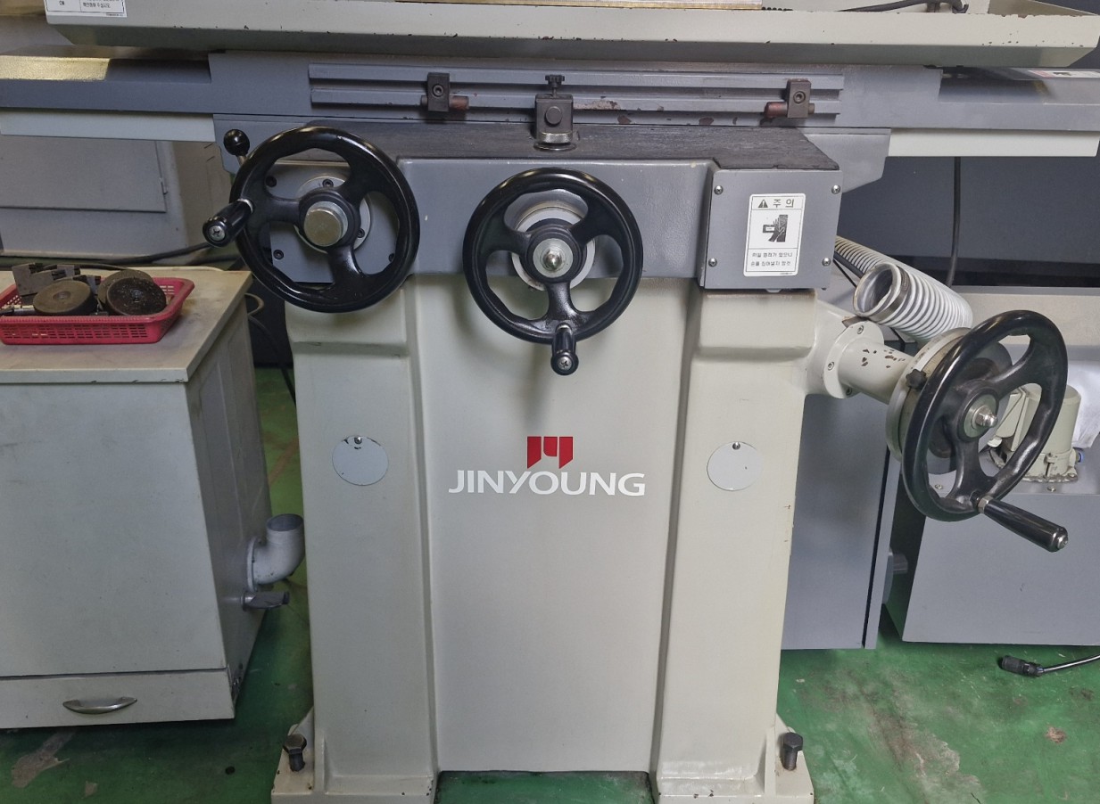 성형연삭기(진영연삭기, 2011년)