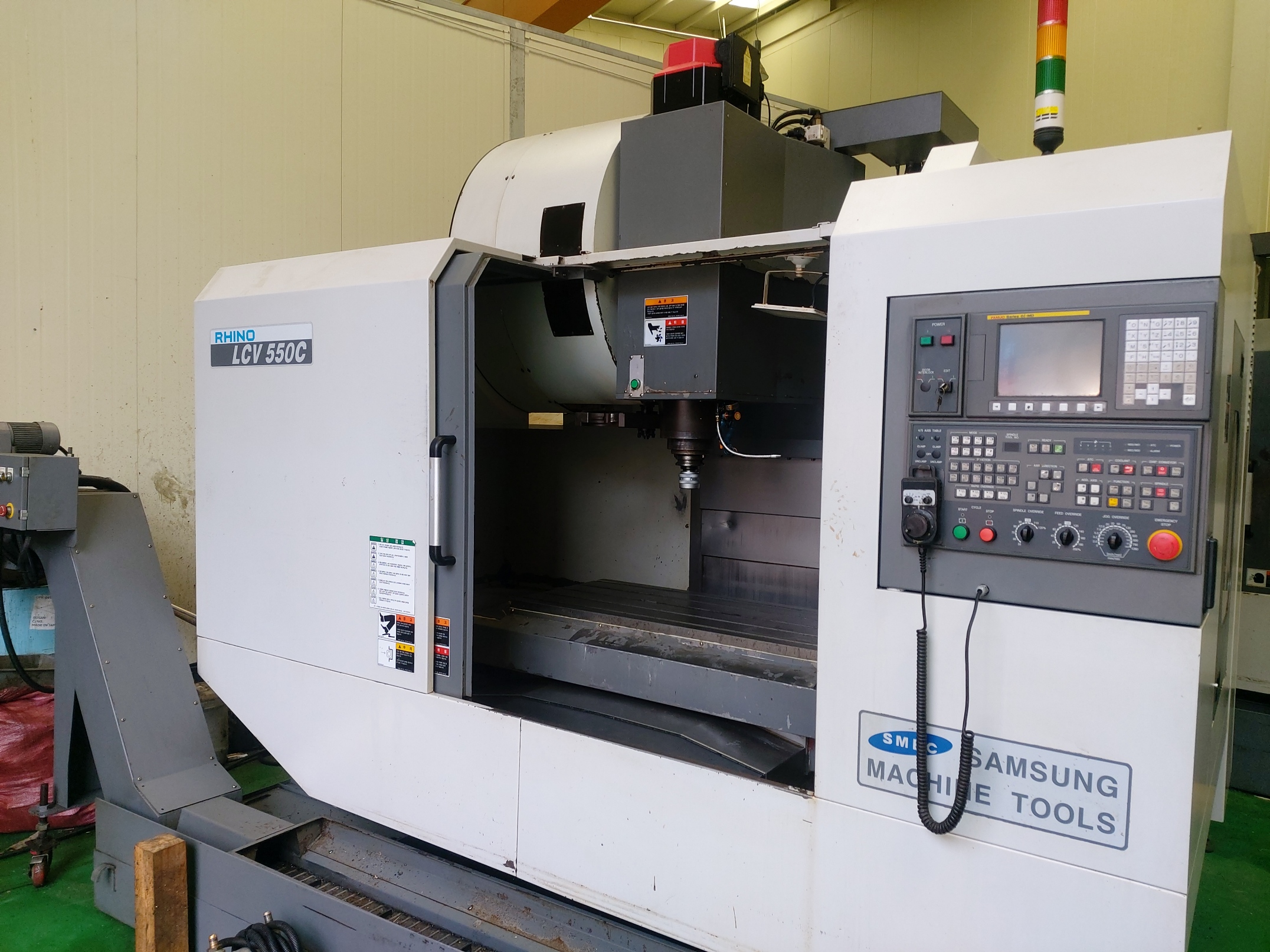 SMEC LCV550C(삼성머시닝센타550C, 2012년)