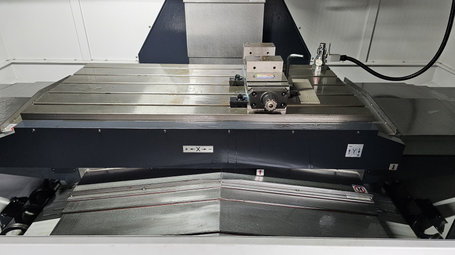 두산 머시닝센터(6호) VM6500