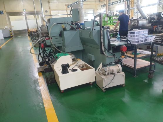 NC원통연삭기, 원통연삭기, CNC원통연삭기, NC원통연마기, 원통연마기