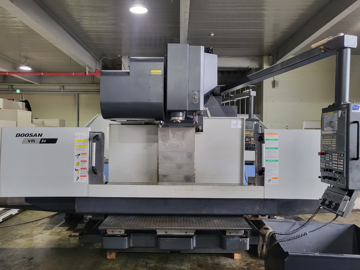 두산 머시닝센타 VM-84 (2016년식)