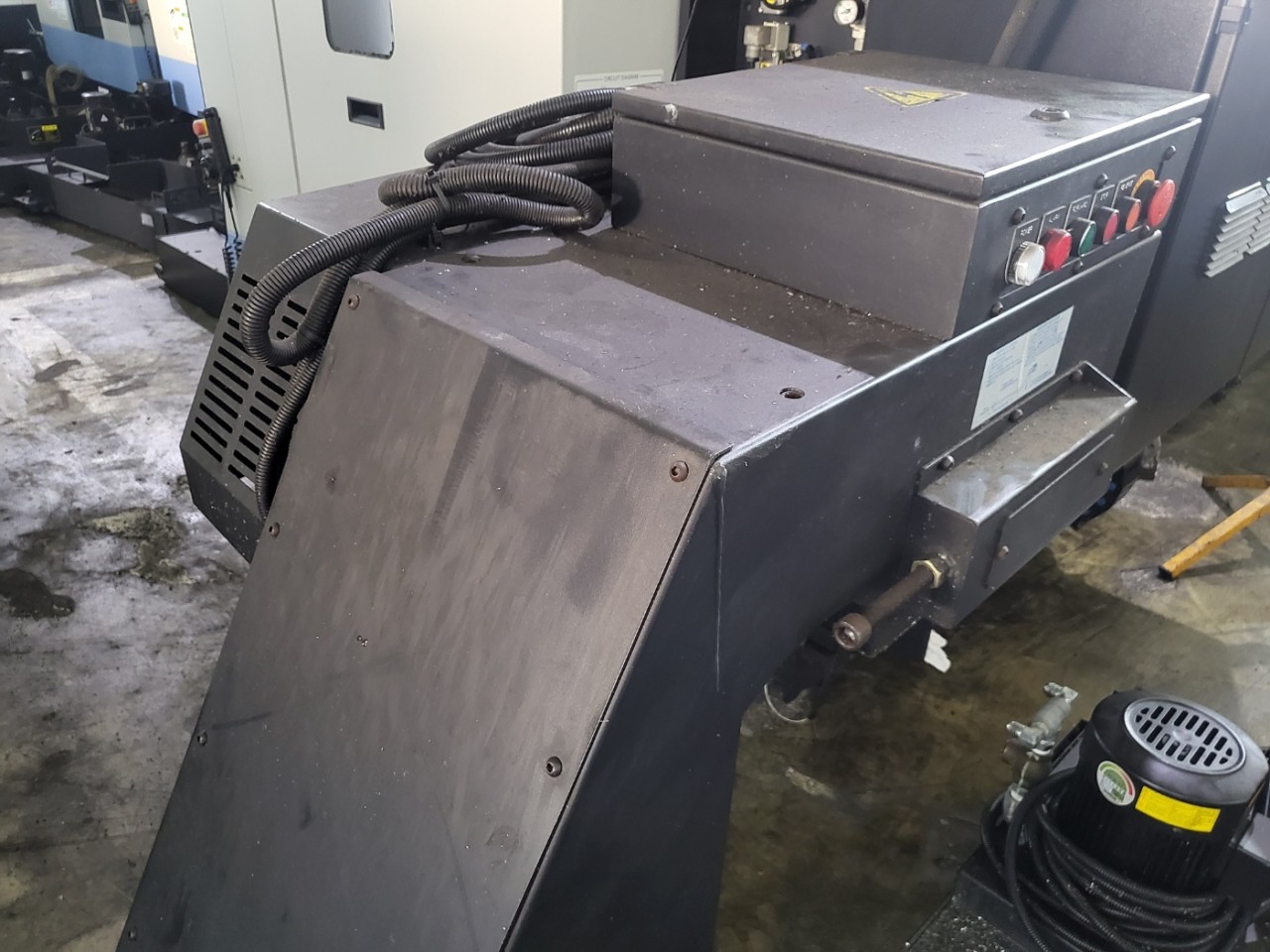 두산7호 머시닝센타 MYNX-7500/50 (2011년식) 2대