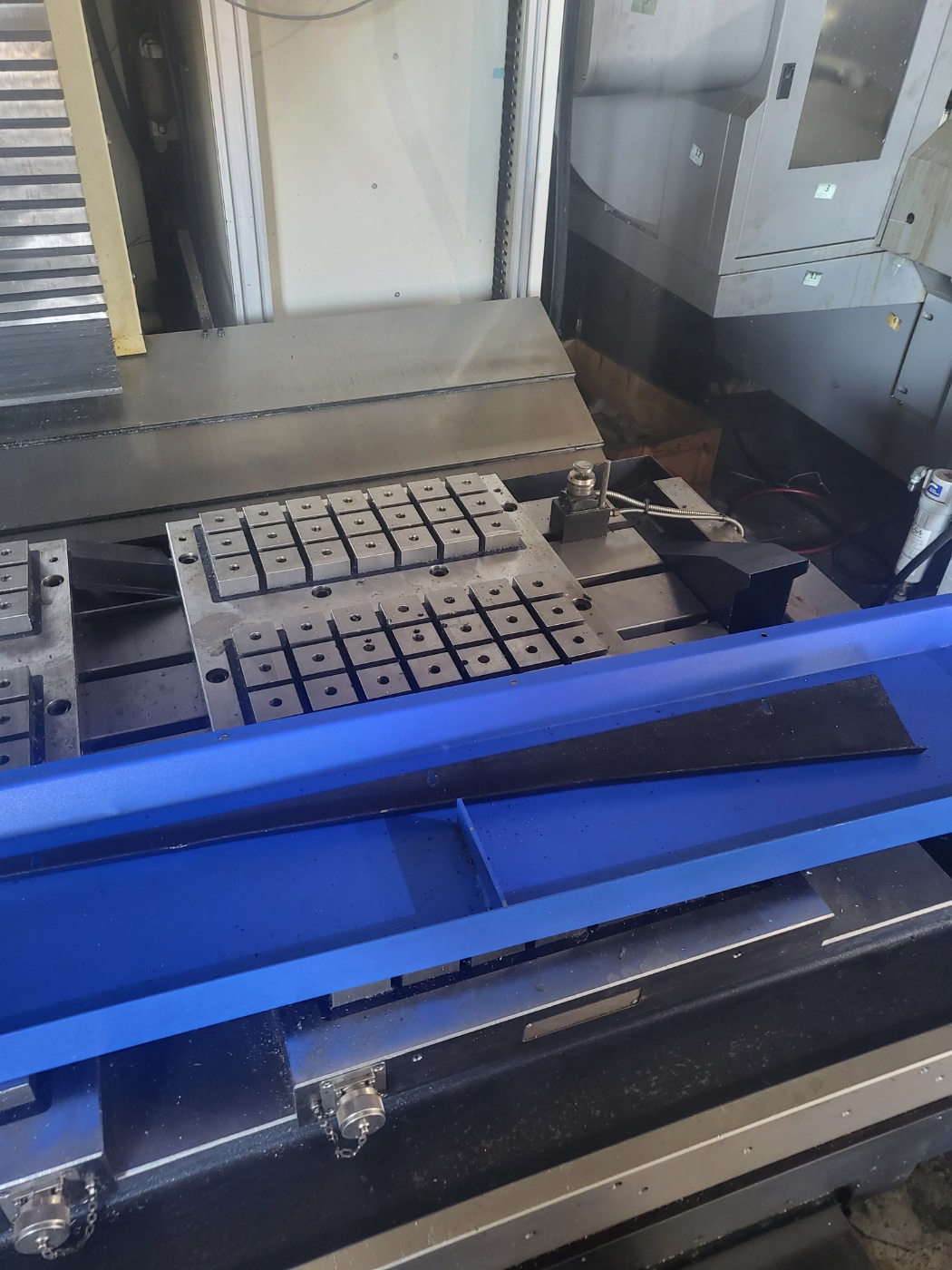 화천8.5호머시닝센타 SIRIUS-850(2016년식)