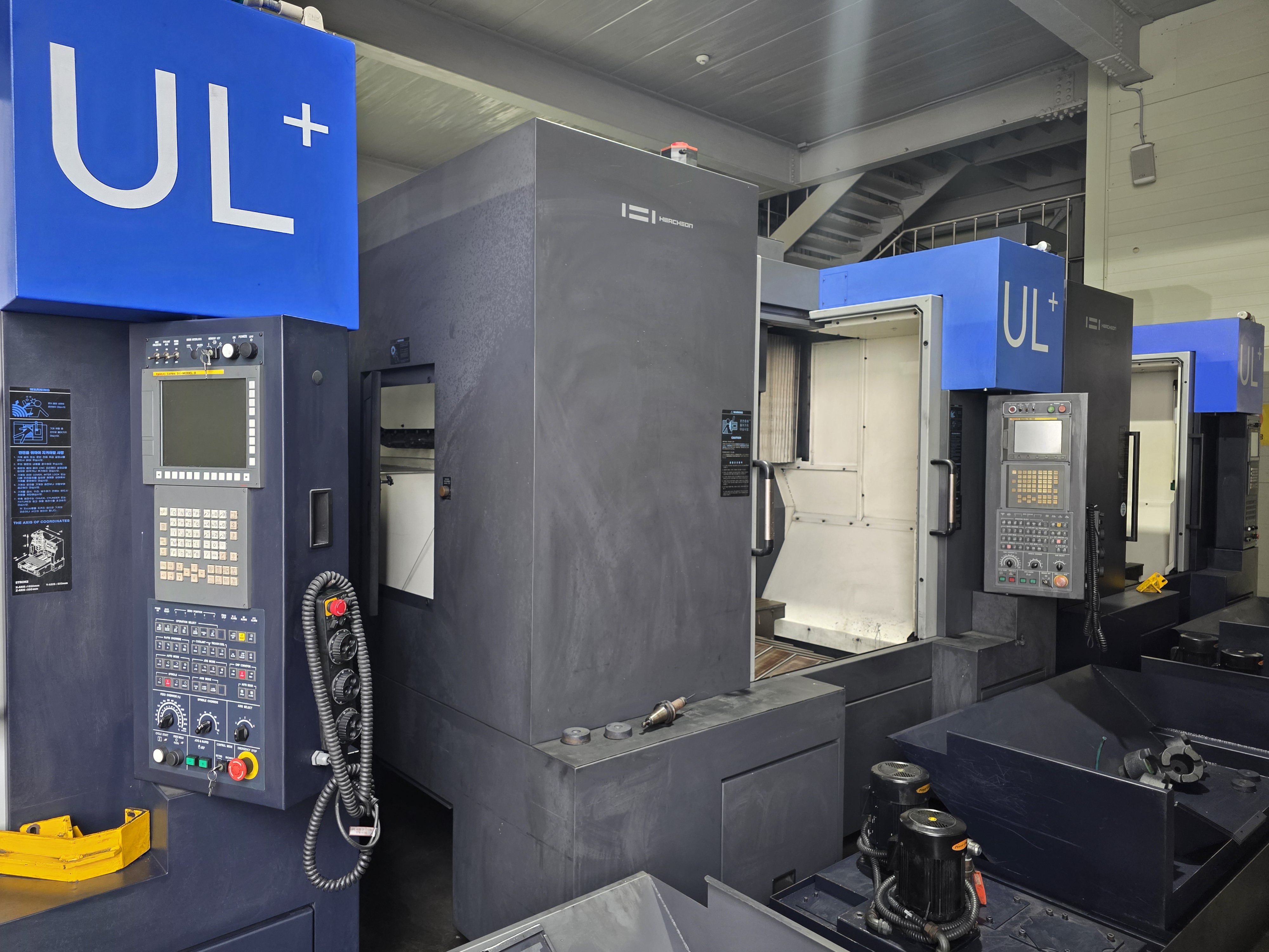 화천 머시닝센타 SIRIUS-UL+(흑연가공했던 장비임) (2015년) 1대, (2009년) 1대