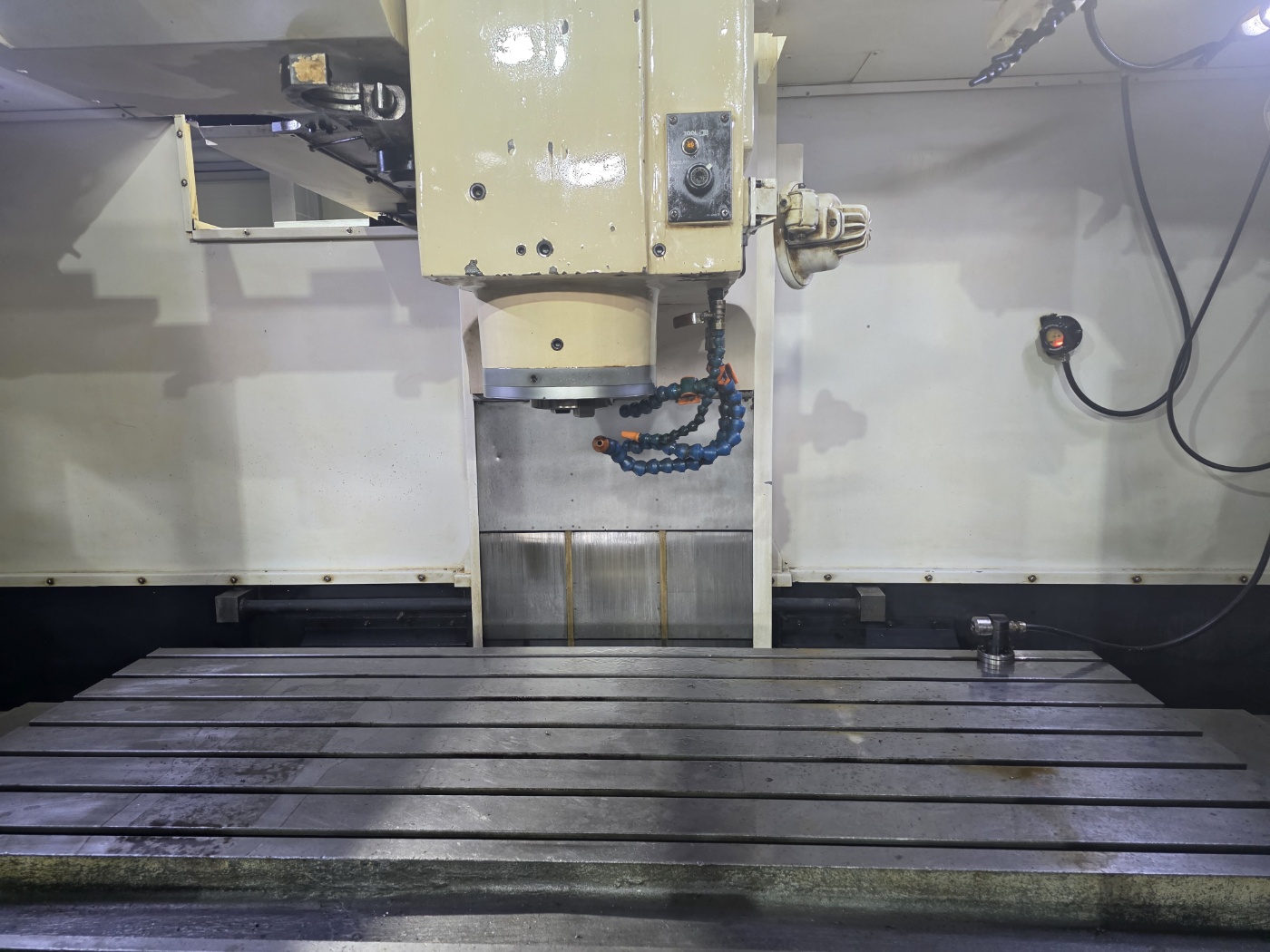 위아7호 머시닝센타 F-750B(2012년식)