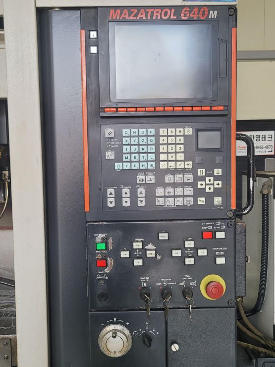 수직머시닝센터 SMM-2500(SUPER MOLD MAKER 2500)