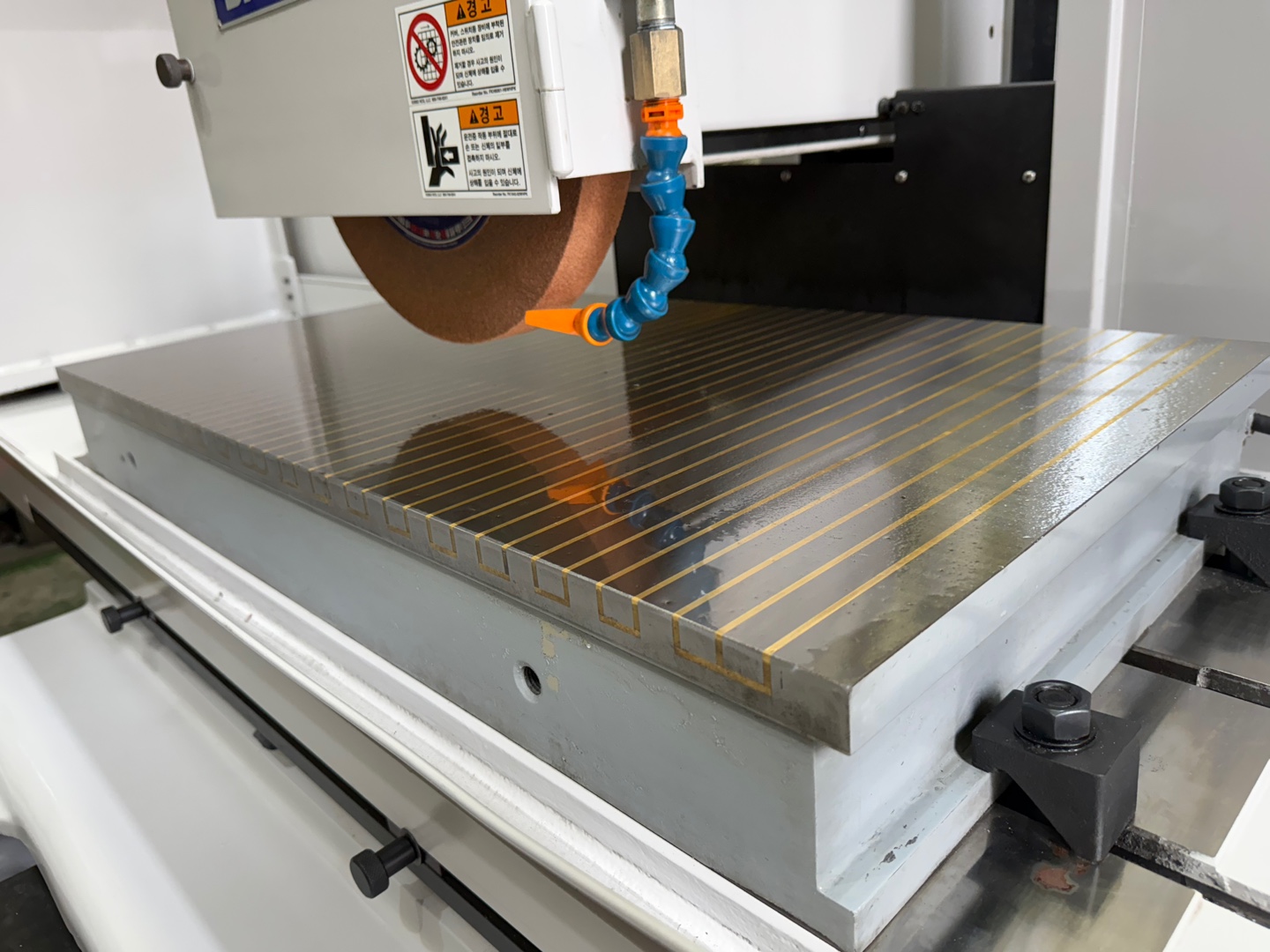 대산 평면연삭기 DGS-1050A