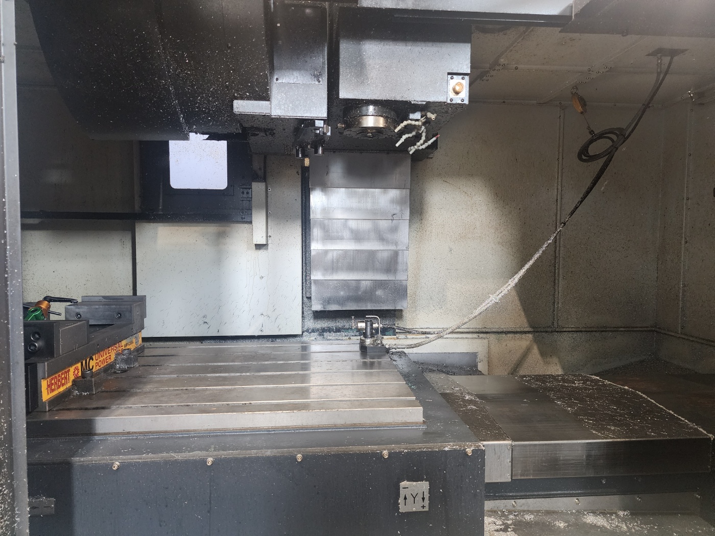 수직머시닝센터 MYNX 7500M