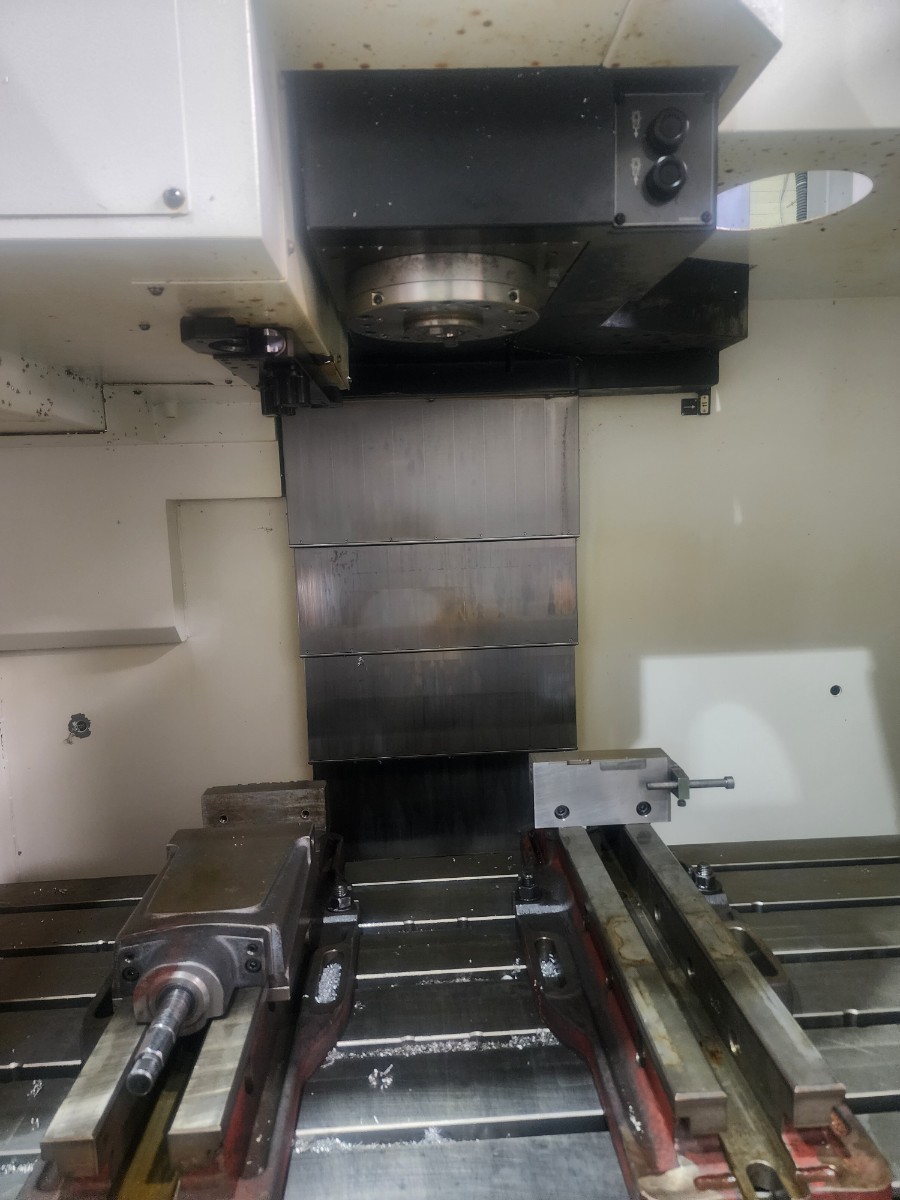 수직머시닝센터 VCS-530C