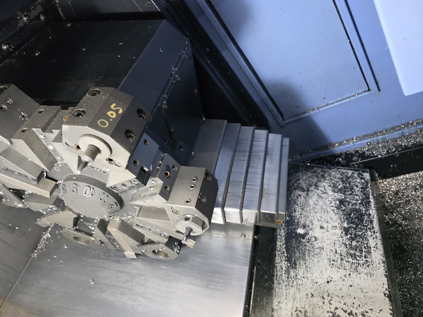 두산 CNC선반  6인치  LYNX-220A (2010년 2월)