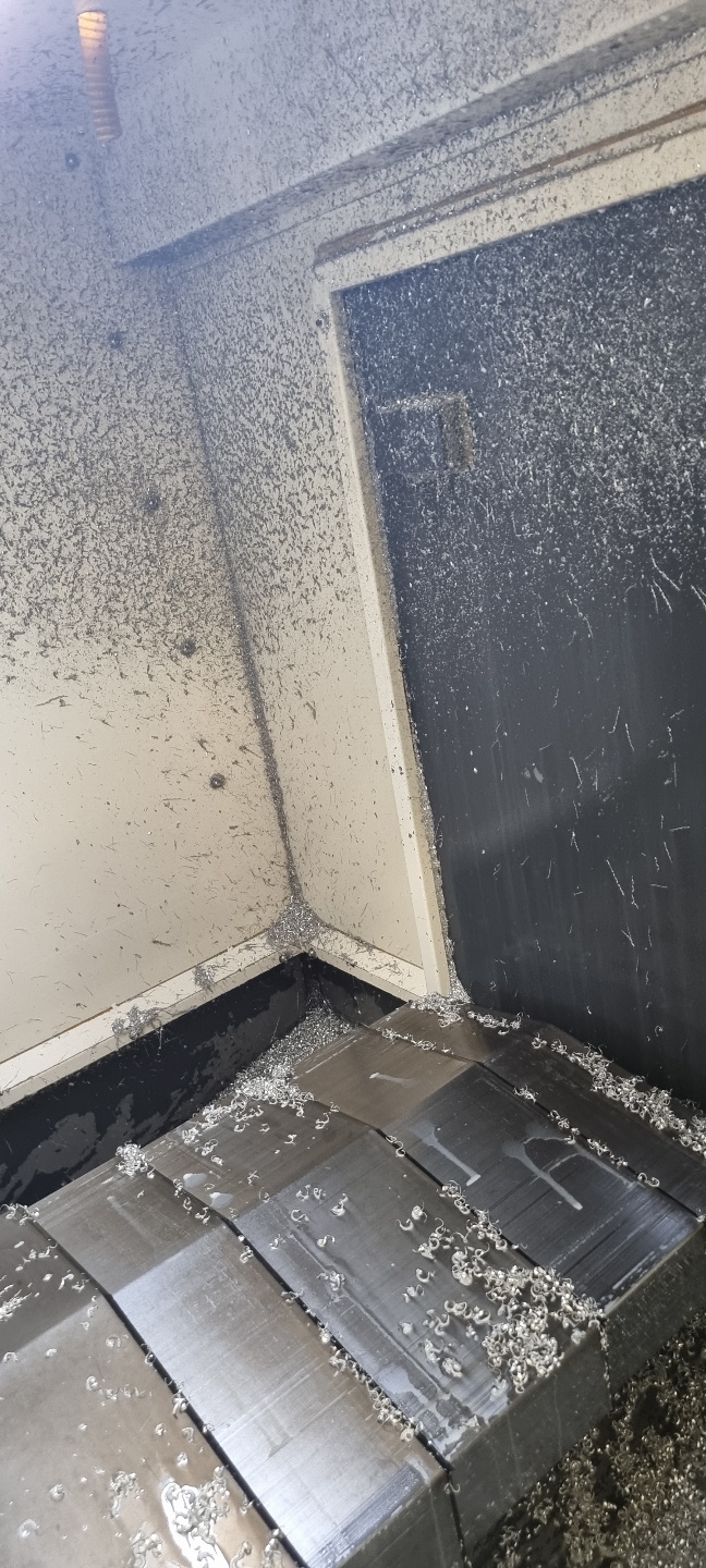 현대위아 머시닝센터 F400  12000RPM (2012년 1월)