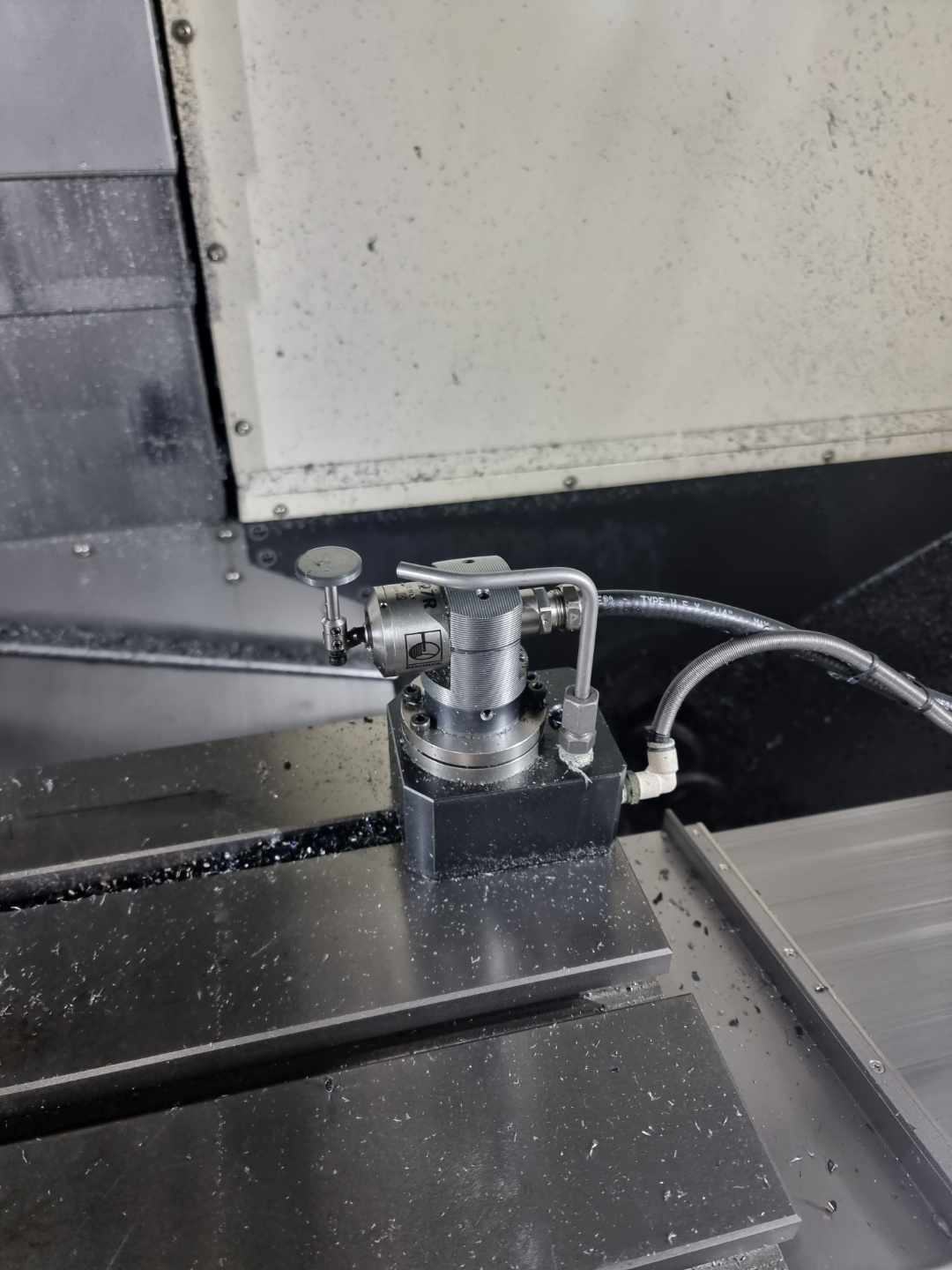 현대위아 머시닝센터 KF5600 빌트인타입 20000RPM (2018년 5월)