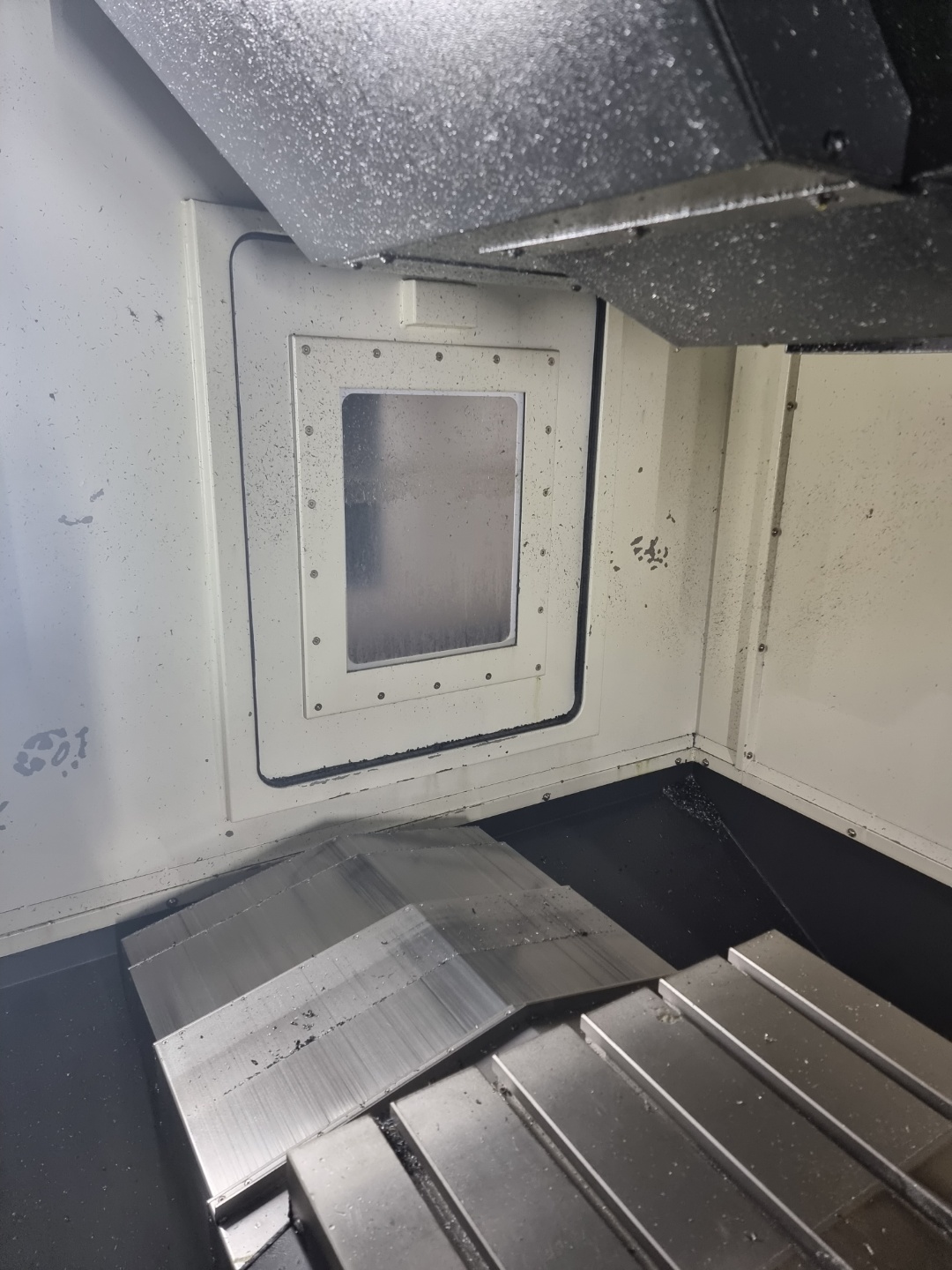 현대위아 머시닝센터 KF5600 빌트인타입 20000RPM (2018년 5월)