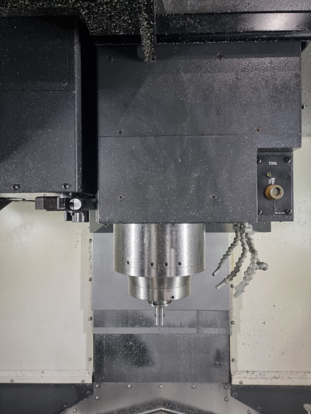 현대위아 머시닝센터 KF5600 빌트인타입 20000RPM (2018년 5월)