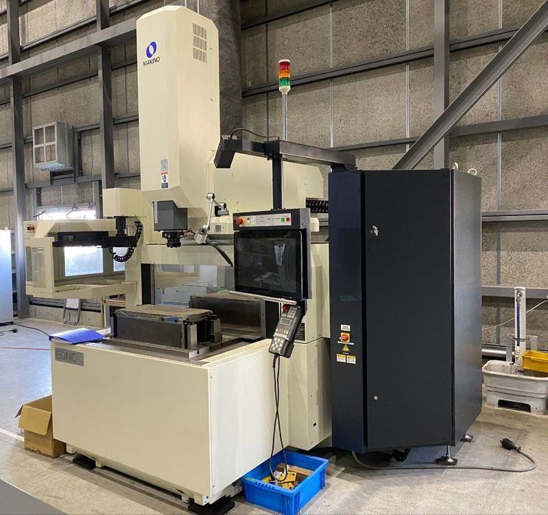 마키노 방전기 EDNC6, 마끼노 방전기 EDNC6, 마키노방전가공기EDNC6, 마끼노방전가공기EDNC6, 마키노 EDNC6