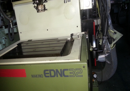 마키노 방전기 EDCN32, 마끼노 방전기 EDNC32, 마키노방전가공기EDNC32, 마끼노방전가공기EDNC32, 마키노 EDNC32