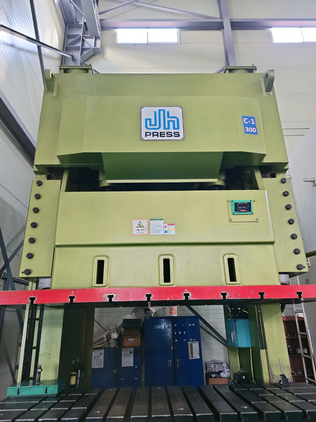 J&H(한얼) C형더블프레스 300톤-다이쿠션 有 (2018년 7월)