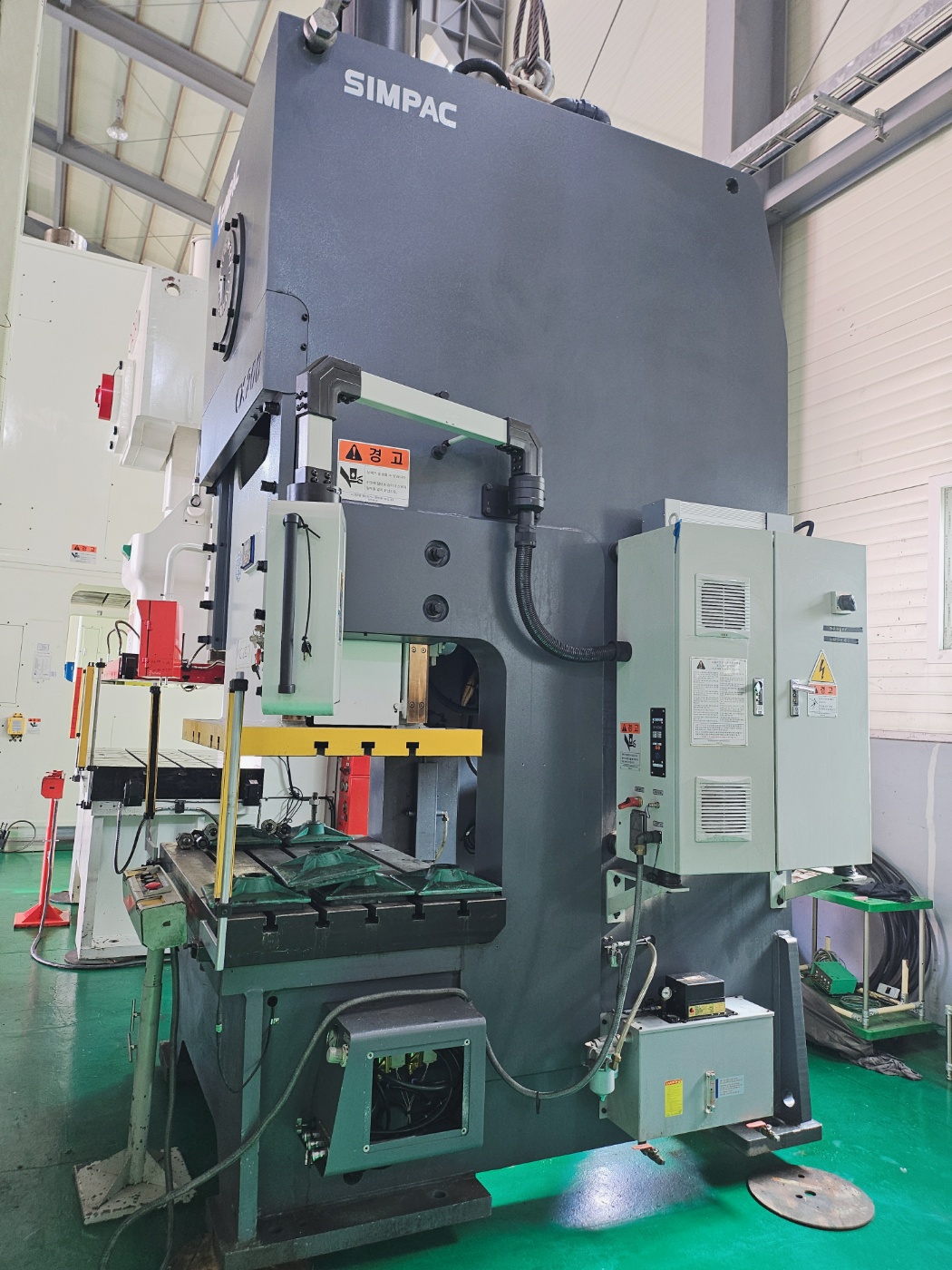 심팩프레스 200톤  CX-200 (2021년 3월)