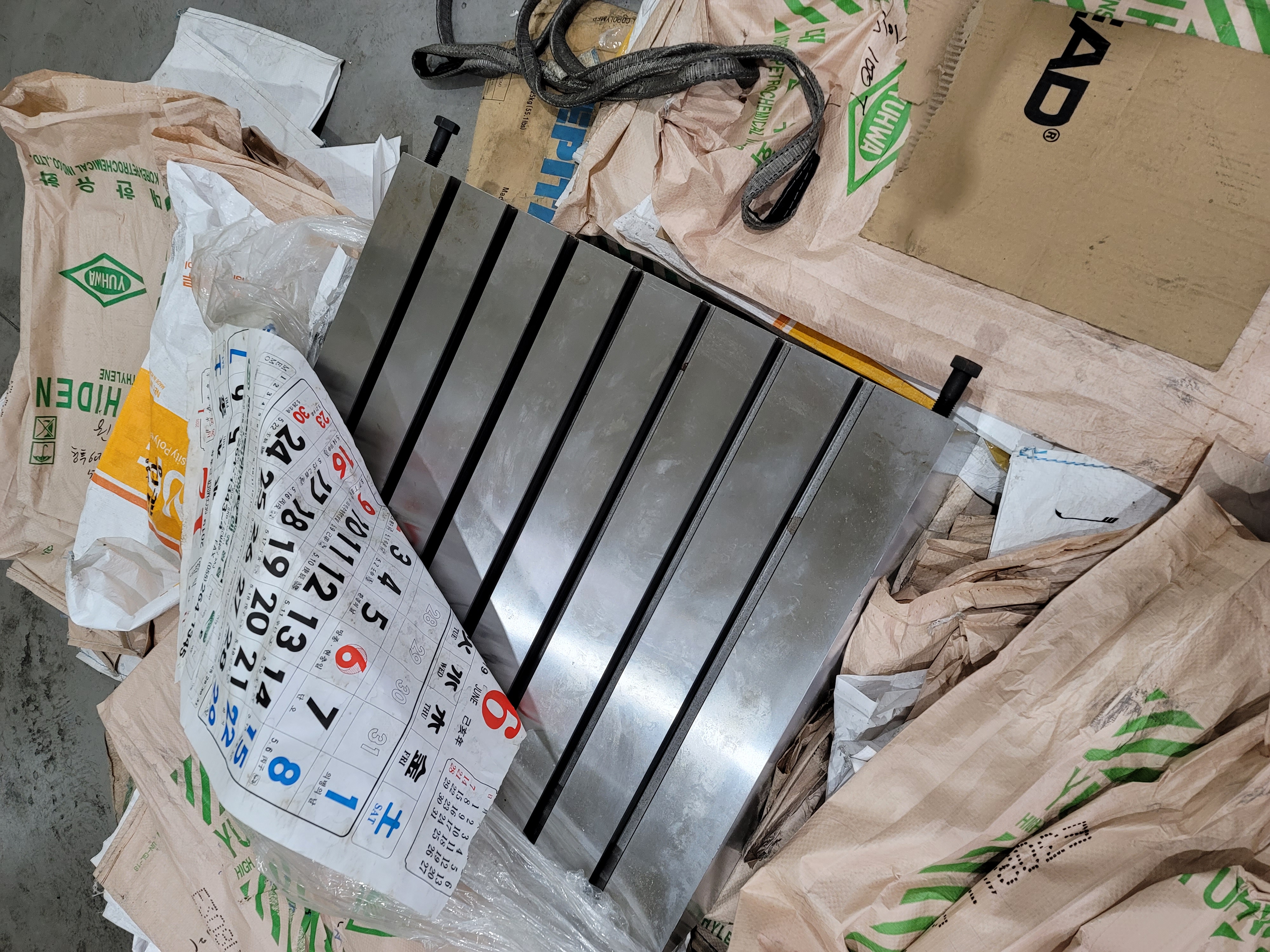 두산 머시닝센터  VM-750 풀커버 12000RPM (2019년 5월) 현장판매합니다.