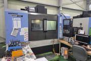두산 머시닝센터 MYNX5400 II  12000RPM (2021년 8월) 현장판매합니다.