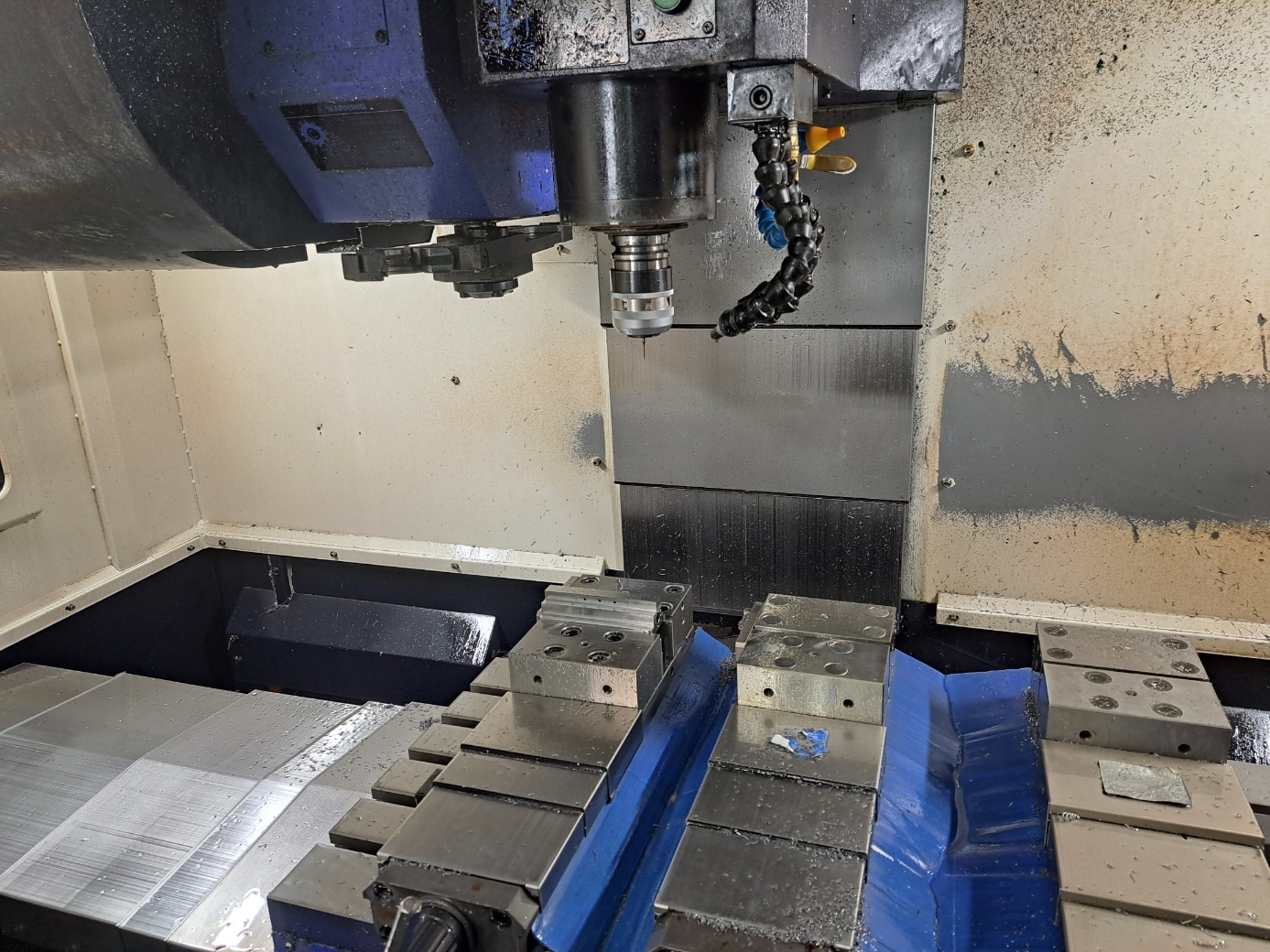 화천 머시닝센터  VESTA-1000 (2015년 1월)