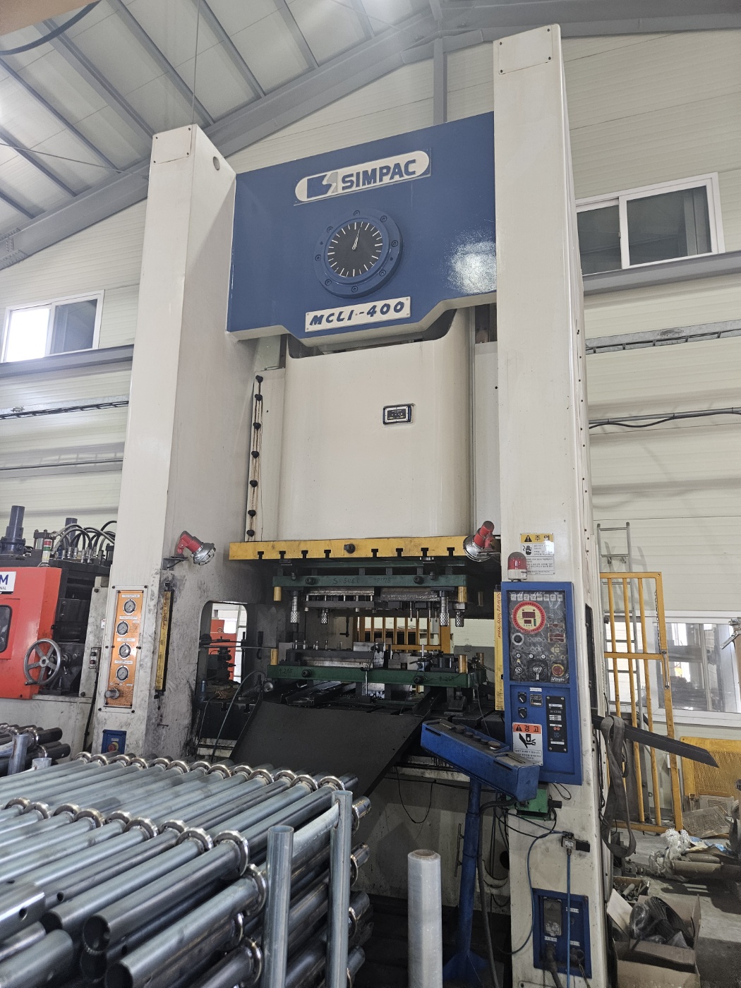 심팩 세미 링크 싱글프레스 400톤  MCL1-400 (2018년 4월)